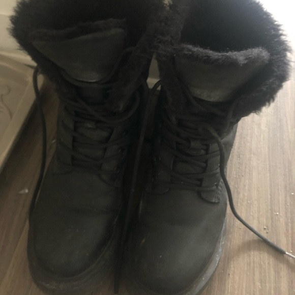 Doc Martens Lined with Fur - Picture 1 of 9